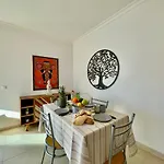Tr - With Pool And Parking Appartement